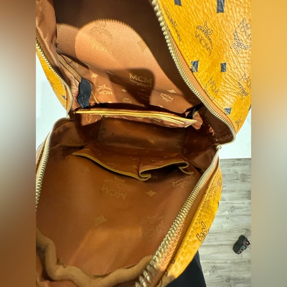 MCM BACKPACK / Medium
